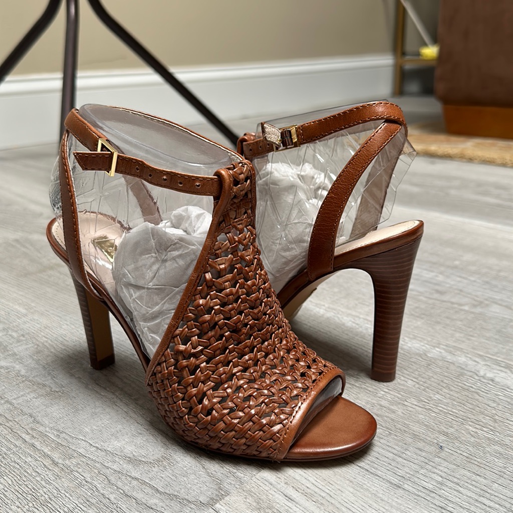 Brand New Brown Heels Size 6 Louise Et Cie Vince Camuto